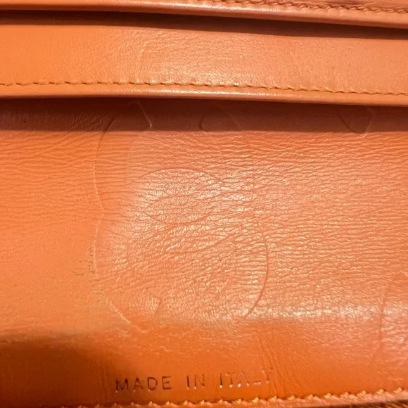 Authentic Chanel wallet/crossbody - Picture 8 of 11